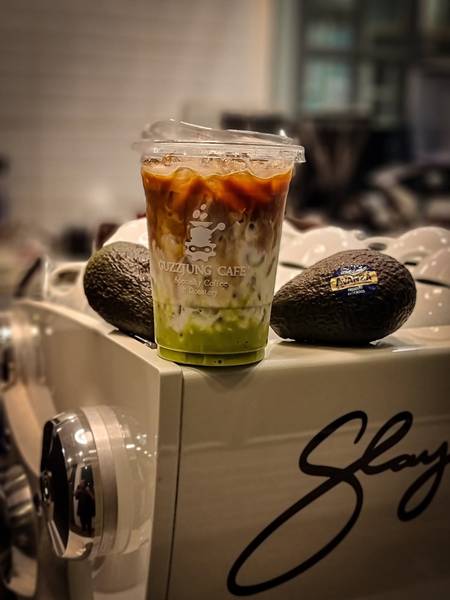 Guzzjung Cafe' Co-Working Space (สาขานิวทาวน์)