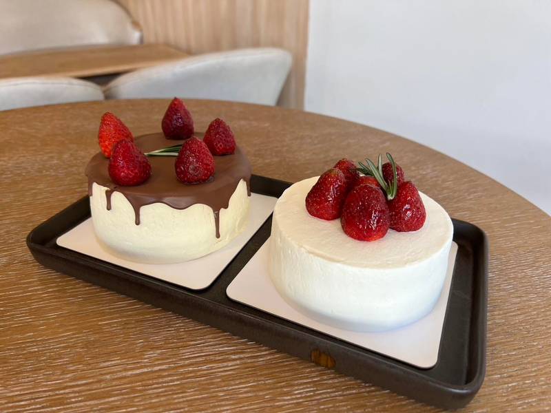 Meejai Bakery room