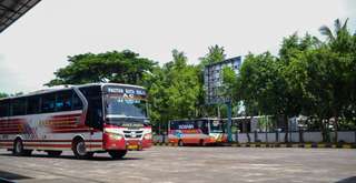 Pesan Tiket Bus Terminal Maospati ke Terminal Bus Pacitan, Travel Bestie