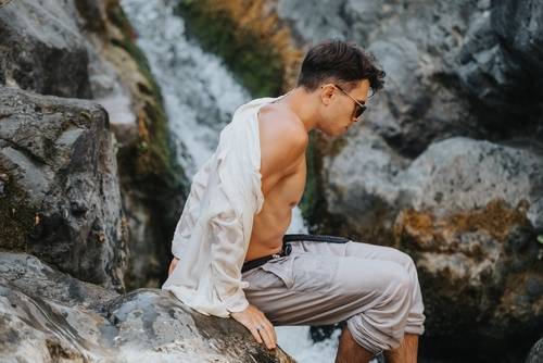 ไอเดียแต่งตัวไปน้ำตกสำหรับผู้ชาย