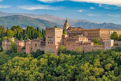 Spain 7 Days Itinerary: Madrid & Barcelona Highlights
, Global Traveller