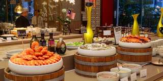 Review buffet Sheraton: Trải nghiệm buffet 5 sao giữa lòng Sài Gòn, Traveloka VN
