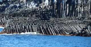 Apa Itu Columnar Joint? Dan Rekomendasi Wisatanya yang Indah di Indonesia, Xperience Team