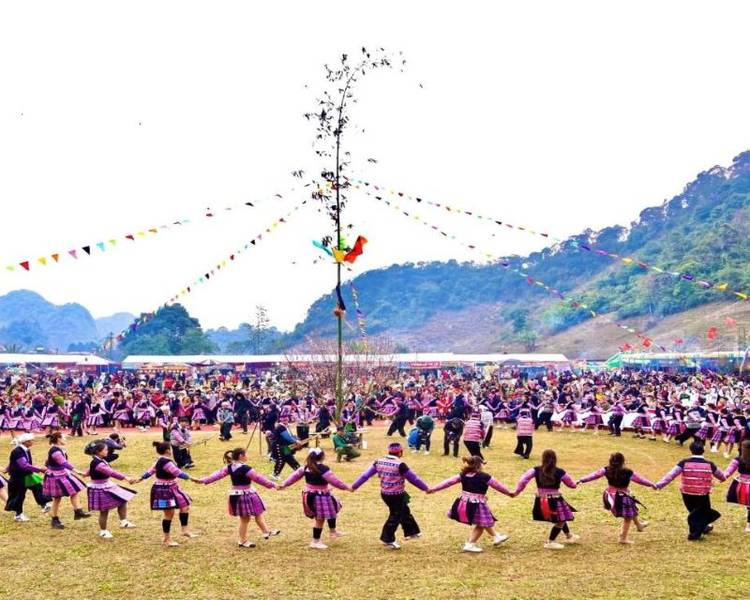 Lễ hội Gầu Tào là một biểu tượng đặc trưng của người H’Mông.