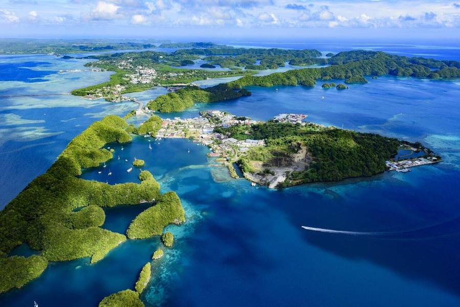 Palau là một quốc đảo tuyệt đẹp nằm ở Châu Đại Dương.