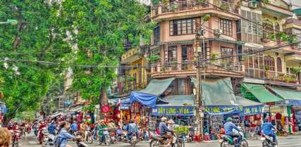 Top Things to Do in Vietnam: Hanoi, Halong Bay & Local Experiences
, Global Traveller
