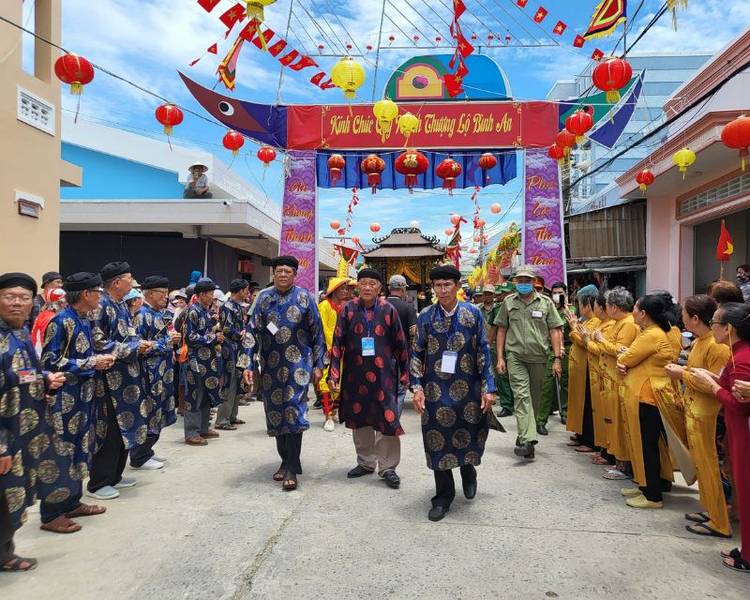 Lễ hội Nghinh Ông - một lễ hội Việt Nam mang đậm tín ngưỡng của cư dân miền biển