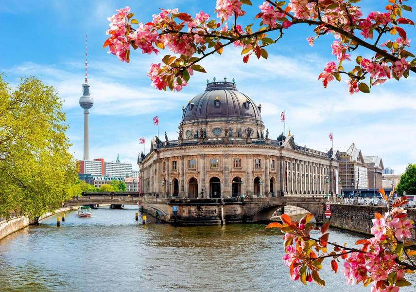 Thủ đô Berlin nổi tiếng với vẻ đẹp cổ kính và lãng mạn. 