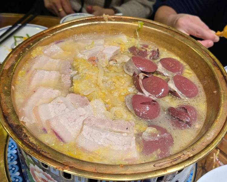 Sát trư thái - một món ăn truyền thống đặc trưng của vùng Đông Bắc Trung Quốc. 