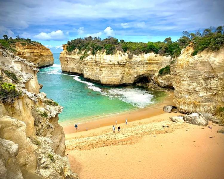 Hẻm núi Loch Ard ở Great Ocean Road Melbourne là địa điểm dừng chân ấn tượng nhất.