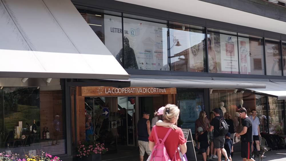 ช้อปปิ้งซื้อของฝากในเมือง Cortina d’Ampezzo