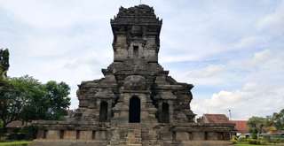 Candi yang Ada di Malang dengan Arsitektur Menawan, Mas Bellboy