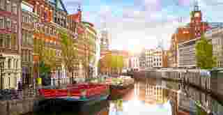 Exploring Amsterdam: Canals, Museums & Local Adventures, Global Traveller