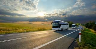 Pesan Tiket Bus Bandara Soekarno Hatta-Lintas Shuttle Jatinangor, Travel Bestie