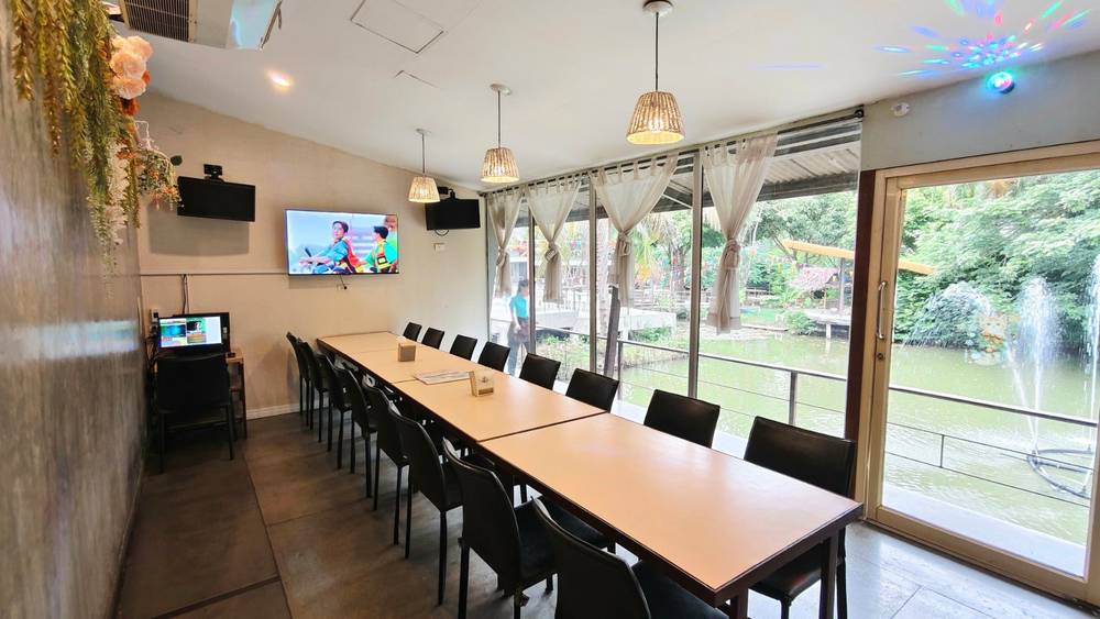 บ้านเอกเขนก ชัยพฤกษ์