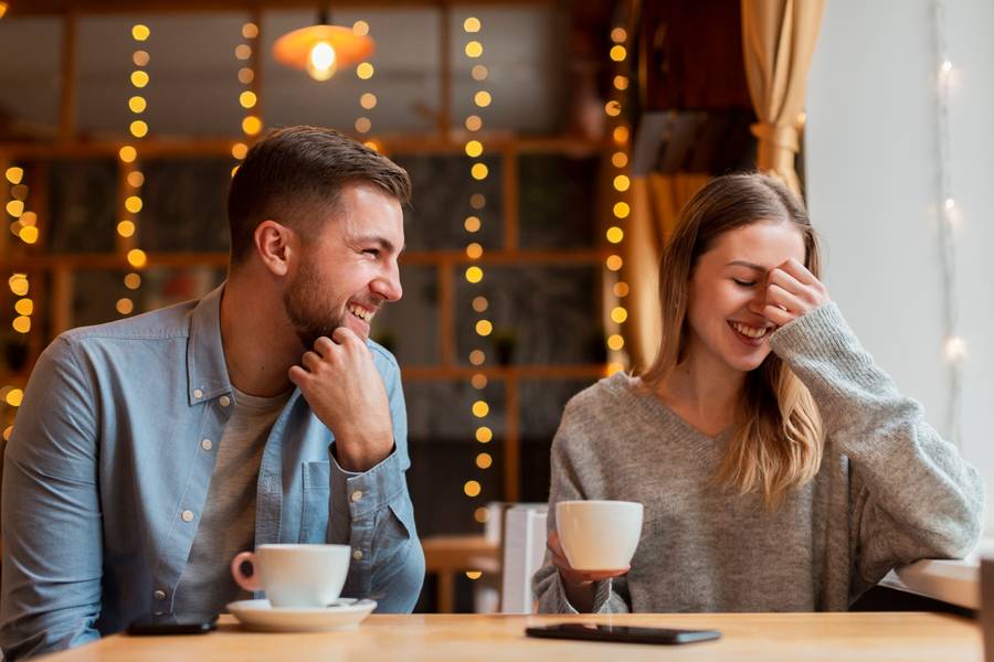 Cafe-Hopping & Dining Tips