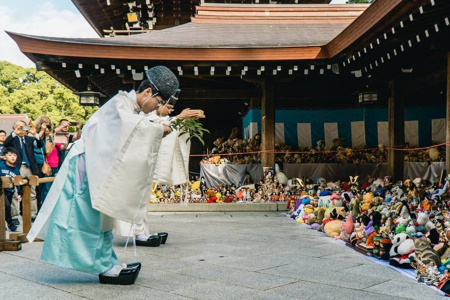 Đền Meiji Jingu là nơi diễn ra các chương trình lễ hội truyền thống đặc sắc. 
