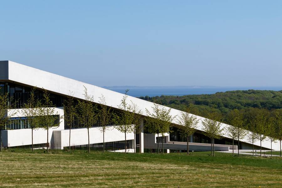 Bảo tàng Moesgaard độc đáo nằm giữa thiên nhiên. 