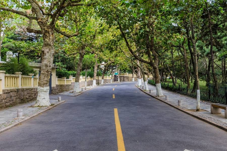 Không gian xanh yên bình tại Badaguan. 
