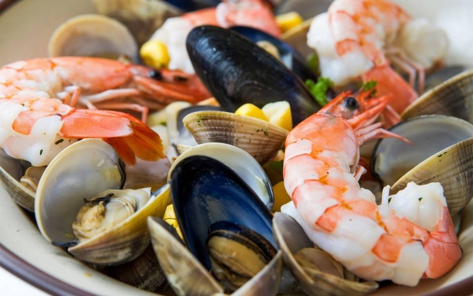 Hải sản tươi sống là nét đặc trưng không thể thiếu của ẩm thực Thanh Đảo. 
