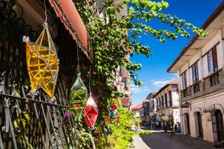 Exploring Vigan: Heritage Village & Calle Crisologo Sights
, Global Traveller