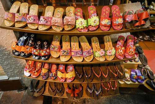 ของที่ระลึกงานฝีมือไต้หวัน (Taiwan Handicrafts)