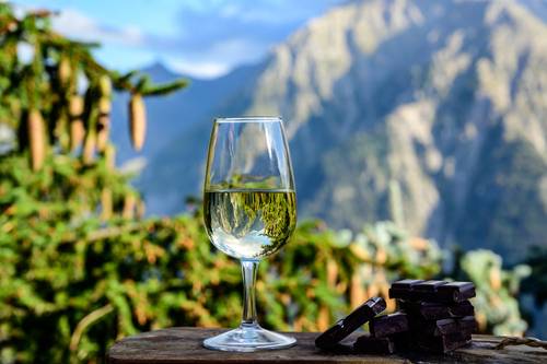  ไวน์ขาวสวิส (Swiss White Wine)