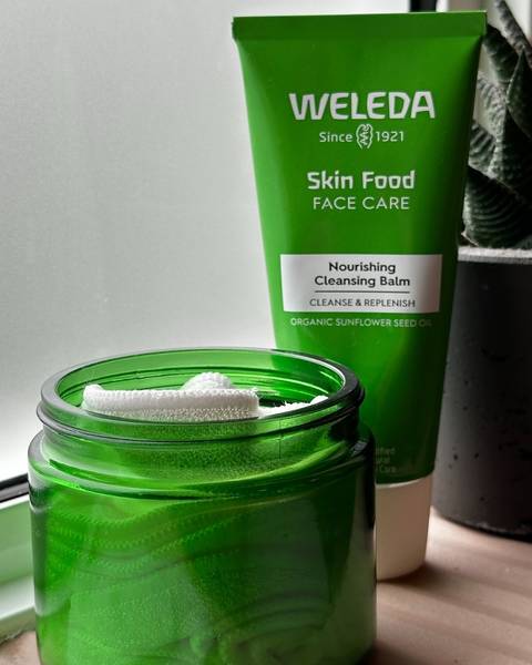 สินค้าจากสมุนไพรสวิส (Swiss Herbal Products)