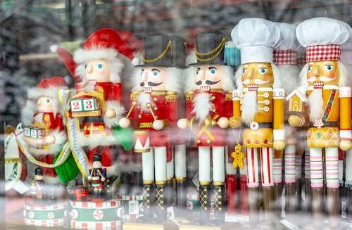 ตุ๊กตานัทแครกเกอร์ (German Nutcracker)
