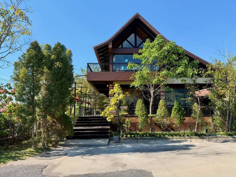  Little Forest Coffee House at แก่งกระจาน