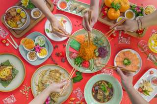 Chinese New Year Food Guide: Dishes, Snacks & Reunion Dinner Ideas
, 9 min read