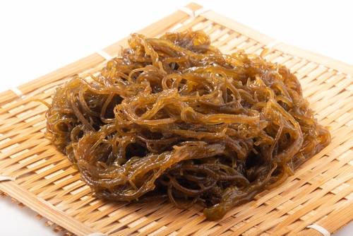 สาหร่ายโมซุกุ (Mozuku Seaweed)