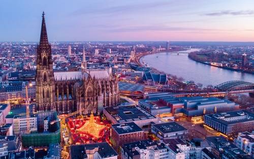 Christmas Market at Cologne Cathedral - โคโลญจน์ (Cologne), เยอรมนี