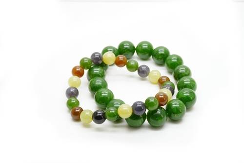 กำไลหยกยูนนาน (Yunnan Jade Bracelet)