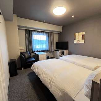 โรงแรมรูทอินน์ คุวานะ (Hotel Route Inn Kuwana)