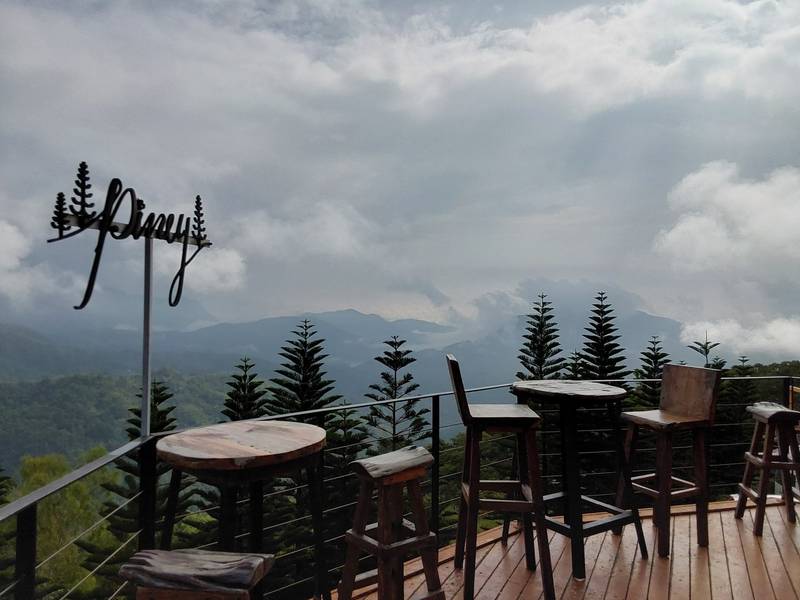 ไพนี่ บิสโทร คาเฟ่ The Piney Bistro Cafe