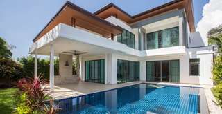 Liburan Lebih Nyaman & Berkelas dengan 4 Bedroom Villa Seminyak, Mas Bellboy