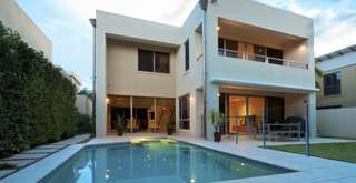 Villa Kapasitas 40 Orang di Puncak, Solusi Ideal untuk Liburan Rombongan, Mas Bellboy