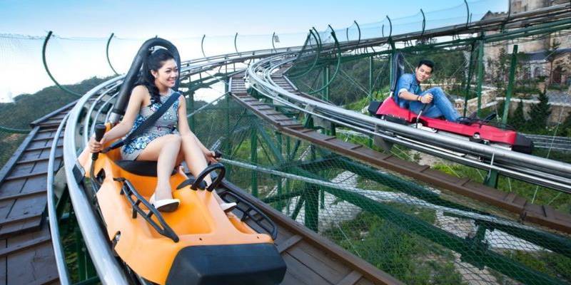 trượt máng siêu tốc Fantasy Park