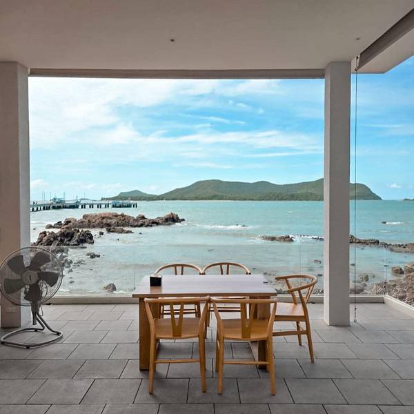 Palyn Cafe & Eatery Samaesarn