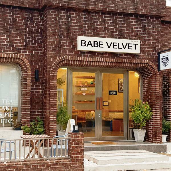 Babe Velvet Cafe