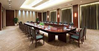 Meeting Package Hotel Jakarta, Pilihan Tepat untuk Agenda Bisnis yang Efisien dan Profesional, Mas Bellboy