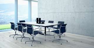 Rekomendasi 6 Meeting Package Hotel Bandung dengan Fasilitas Terbaik, Mas Bellboy