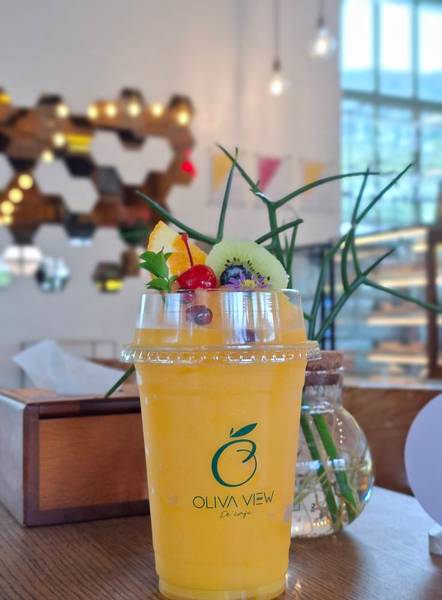 Oliva View De'cafe : โอลิว่า วิว เดอคาเฟ่