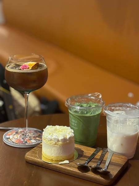 Wab Cafe & Cocktail คาเฟ่อุบล ค็อกเทล (คาเฟ่มัทฉะ)
