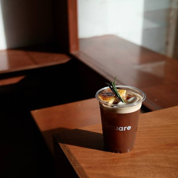 Square coffee and space