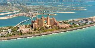 Hotel Termahal di Dubai: Simbol Kemewahan Kelas Dunia, Mas Bellboy