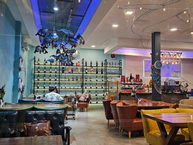 At12 Day and Night Cafe