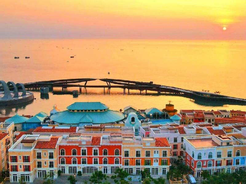 thị trấn sunset town