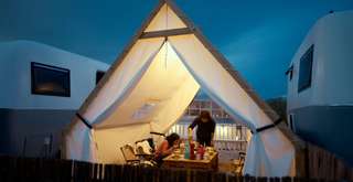 Menginap di Alam, Lebih Dekat dengan Satwa: Glamping Dekat Taman Safari, Mas Bellboy